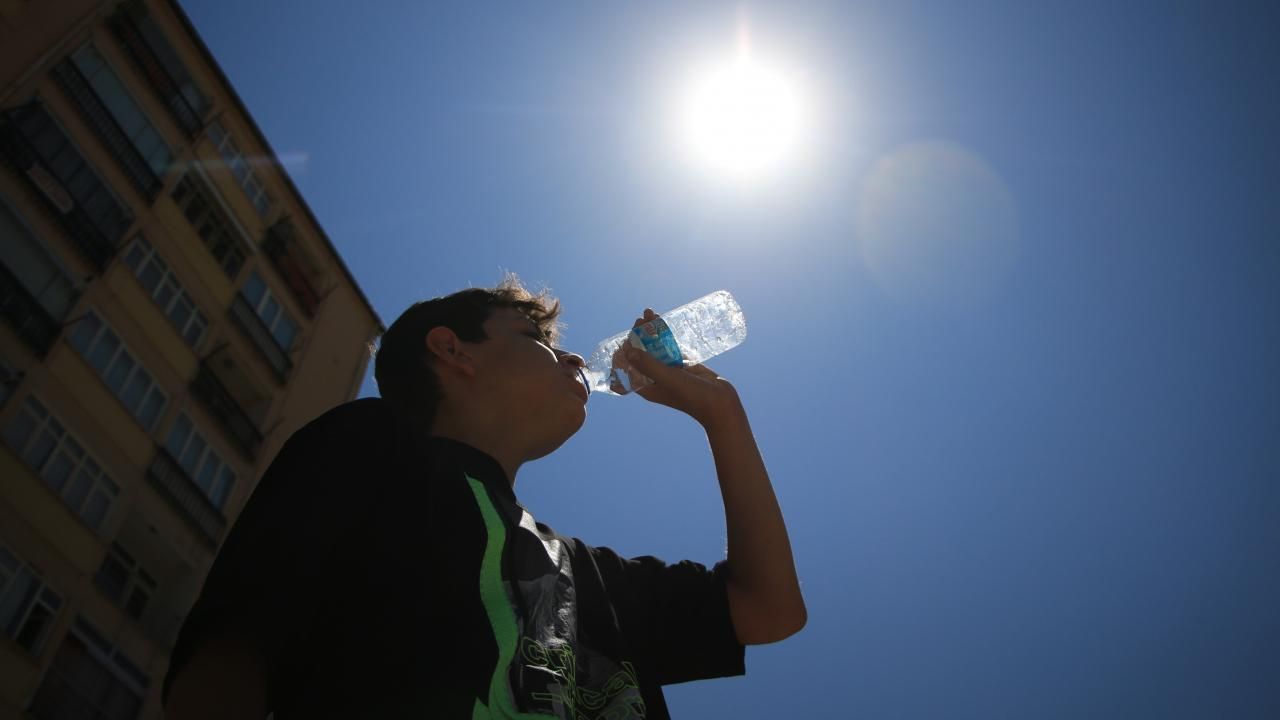 Bir ile kavurucu sıcaklık uyarısı: 44 dereceyi bulacak