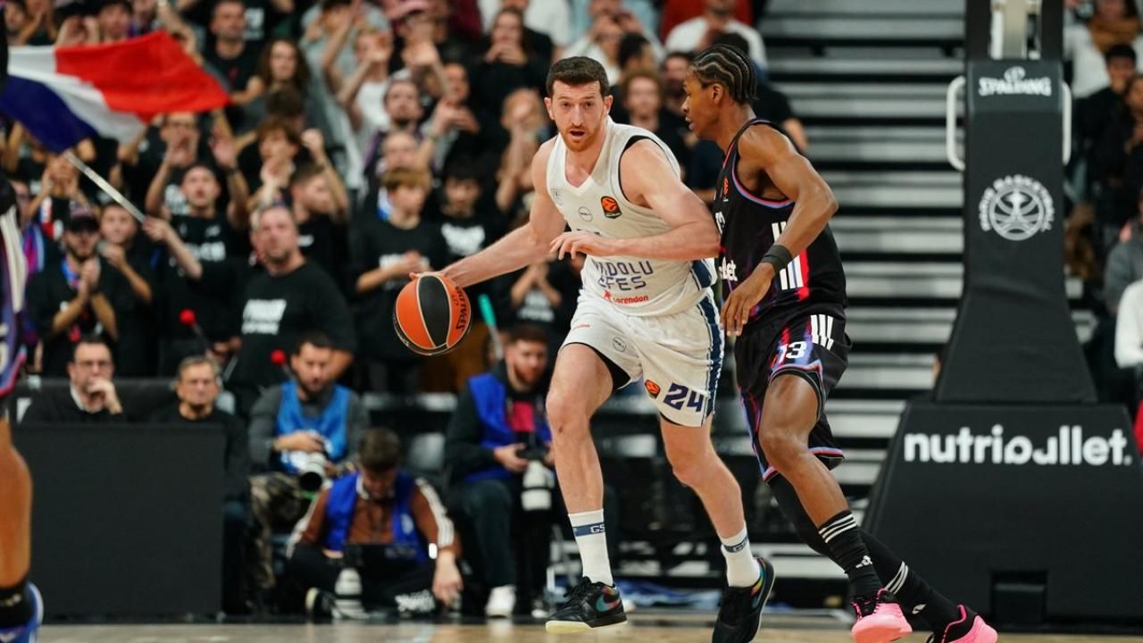 Anadolu Efes, Fransa'dan zaferle döndü