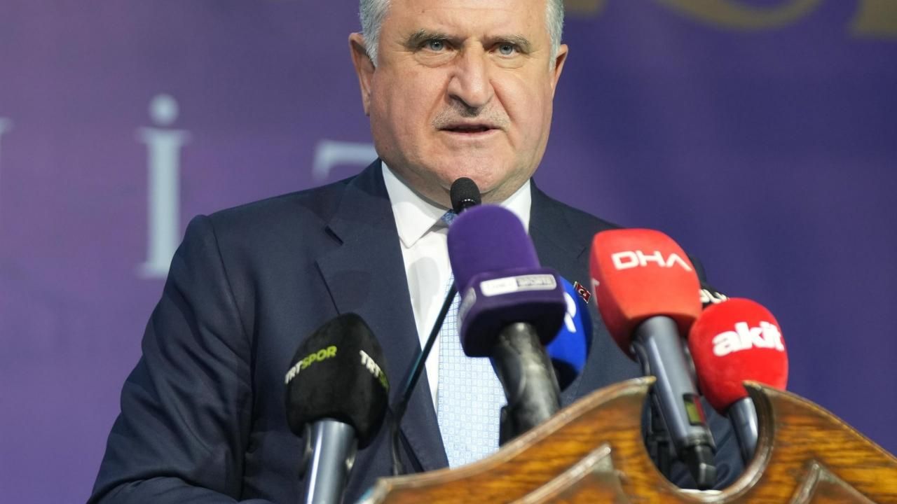 Bakan Bak, 16. Zeytinburnu Cumhuriyet Koşusu etkinliğine katıldı