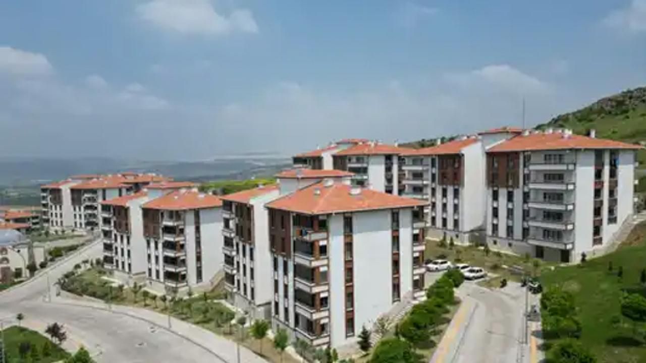 Bakan Kurum: TOKİ konutlarının sağlamlığının sırrını biliyor musunuz?
