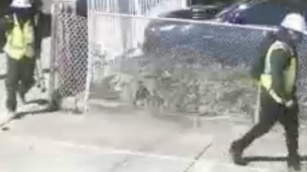 İnşaat işçisi kılığına girip 3,2 milyon dolar çaldılar!