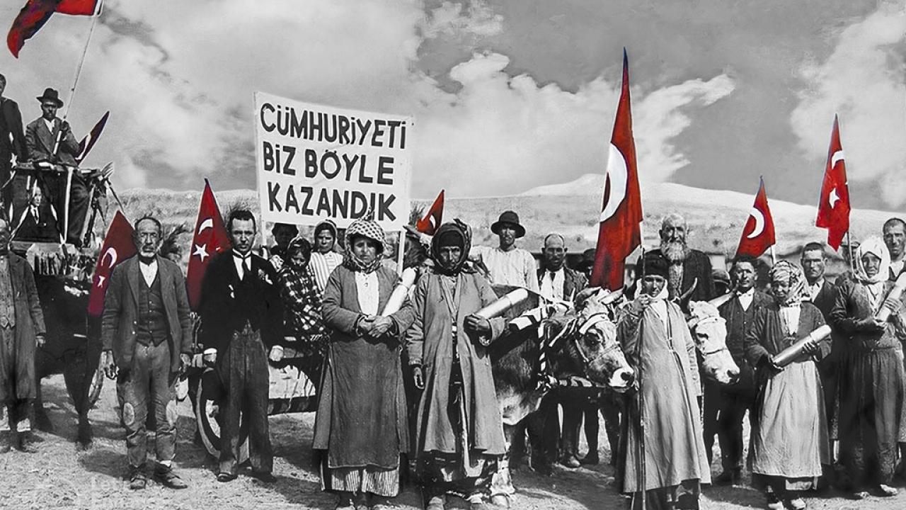 Türkiye Cumhuriyeti 102 yaşında