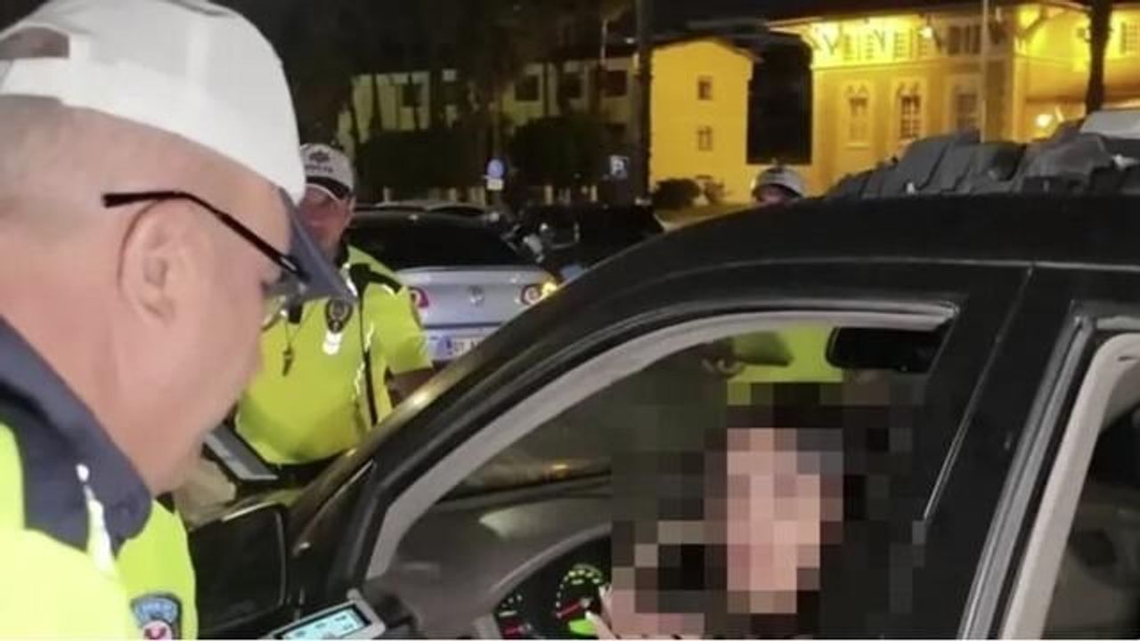 Adana'da Alkollü Sürücü Polisten Kaçarken Kaza Yaptı, 557 Bin Lira Ceza Aldı