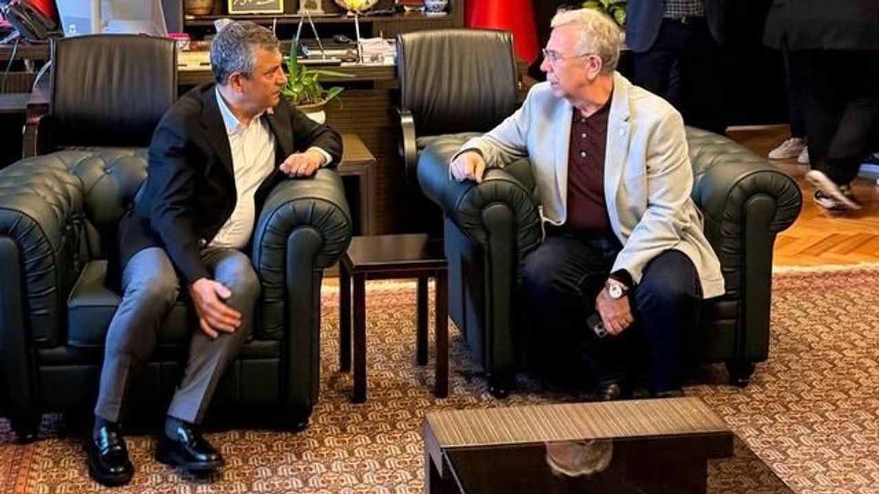 Mansur Yavaş'tan Özgür Özel'e Meclis'te Ziyaret