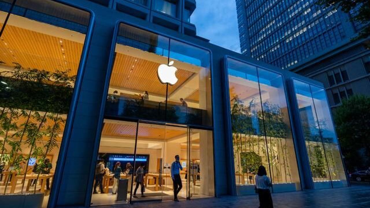 Apple, Kara Listedeki Çinli Çip Üreticisinden Alım İçin ABD'den İzin İstiyor