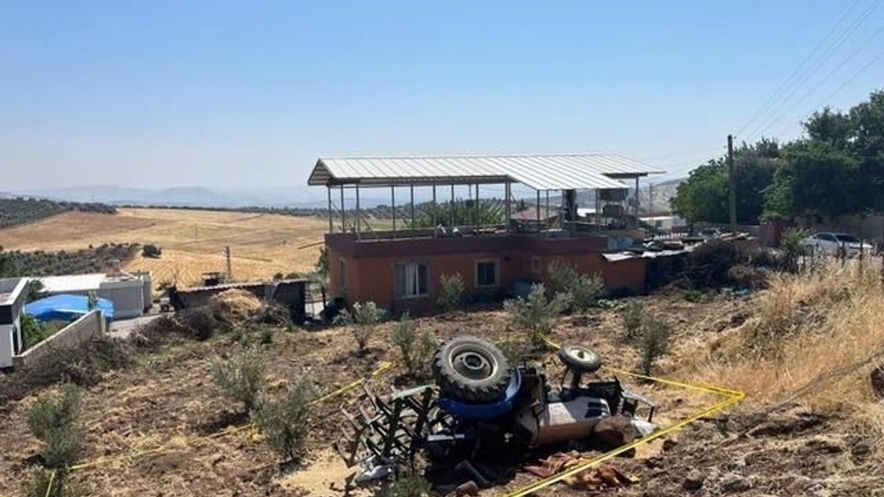 Kilis'te Devrilen Traktörün Sürücüsü Yaşamını Yitirdi