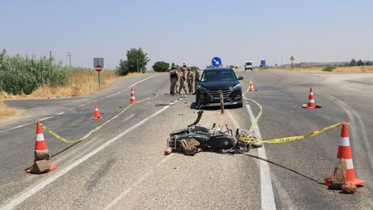 Kilis'te otomobil ile motosikletin çarpışması sonucu bir kişi hayatını kaybetti