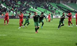 Sakaryaspor'dan kritik galibiyet!