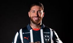 Sergio Ramos'tan 1 yıllık imza! Kariyerinde bir ilk