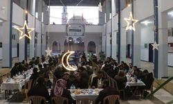 Genç İHH Suriye'de 7 bin öğrenciye iftar verdi