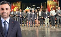 Bağcılar Belediye Başkanı Yıldız'a Gençlik Özel Ödülü