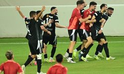 Depremde tesisleri yıkıldı, 5 oyuncusunu kaybetti! Şampiyon olup, lig yükseldiler