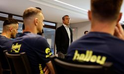 Edin Dzeko ve Dusan Tadic'e teşekkür plaketi verildi