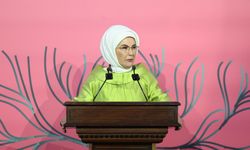 Emine Erdoğan'dan 'evlenme yaşı' uyarısı: Geçit vermemeliyiz