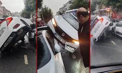 Esenyurt'ta ilginç kaza! İki lastiği üzerinde yan durdu