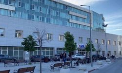 Husumetlisini hastane bahçesinde silahla vurdu