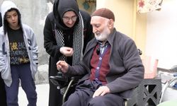 İHH, 60 adet akülü tekerlekli sandalye dağıttı