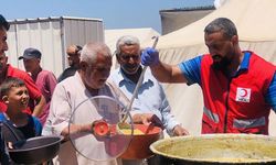 Kızılay'ın aşevi, çok zor şartlar altında olan Gazze’de aktif durumda
