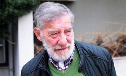 Ünlü oyuncu Ahmet Mekin hastaneye kaldırıldı