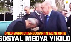 Ünlü şarkıcı, Erdoğan'ın elini öptü; sosyal medya yıkıldı