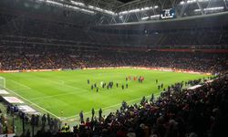 Vedasını eşi anons etti! 52 bin kişi ayağa kalktı