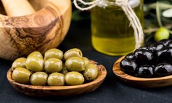 Zeytinin acısını çıkarmak içi püf nokta: Bu yöntemle acılığından eser kalmayacak