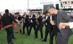 25 yıl sonra 1. Lig'e yükseldiler! Halaylarla kutladılar