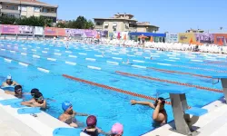 “Temiz Havuz” sertifikalı Konak Açık Yüzme Havuzu’nda sezon başladı