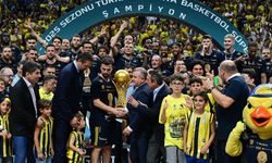 Bakan Bak'tan Fenerbahçe Beko'ya tebrik!