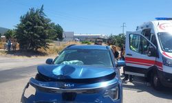 Bursa'da otomobiller çarpıştı! Yaralılar var
