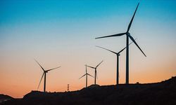 Dünyada yapımı süren 3 enerji projesinden 2'si temiz kaynaklı