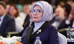Emine Erdoğan, Türk Kızılay'a kurban bağışında bulundu