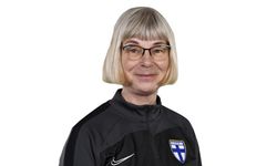 Finlandiya'da 51 yaşındaki futbolcu milli takıma çağrıldı: Özür dilediler