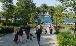 İstanbullular sahil ve parklarda vakit geçirdi