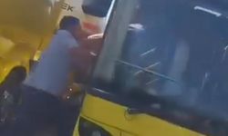 Maltepe D-100 Karayolu’nda dehşet! Tırdan inip otobüs şoförüne saldırdı