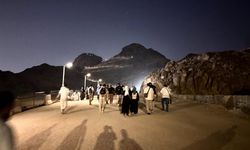 Nur Dağı hacı adaylarının akınına uğruyor