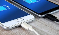 Şarjı günlerce dayanan o telefon modelleri!