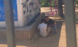 Alacaklı olduğu kişiyi bacağından vurup başında bekledi!