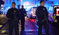 Almanya’da bıçaklı saldırı dehşeti! Ölü ve yaralılar var!