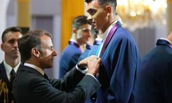 Fransa Cumhurbaşkanı Macron'dan Fenerbahçeli sporculara ödül! 'Şeref Lejyonu Şövalyesi...!
