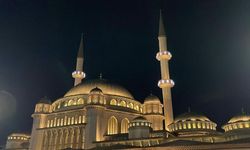 90 bin camide orman yangınlarından korunmak için dua edildi