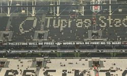 Beşiktaş taraftarından Filistin'e özel pankart!