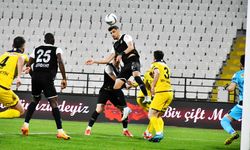 Birinci Lig ekibi iki araba dolusu adamı tek seferde transfer etti