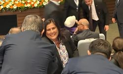 CHP'den istifa eden Özlem Çerçioğlu AK Parti Genel Merkezi'nde