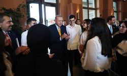 Cumhurbaşkanı Erdoğan, öğrencileri kabul etti