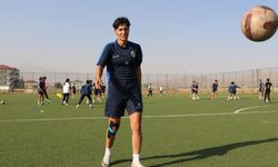 Fenerbahçe'de oynuyordu: Milli futbolcu Hakkari'ye transfer oldu