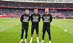 Fenerbahçe'den Feyenoord maçında dünyaya mesaj: Forma değil vicdan taşıyoruz