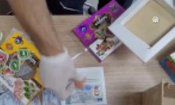 Hediyelik eşya kargosuyla sahte belge! İstanbul'dan Avrupa ülkelerine gönderiyorlardı