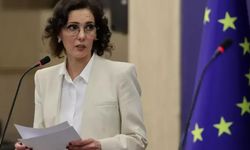 İsrailin şehit ettiği gazeteci için AB Komisyonundan tepki geldi