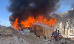 Kahramanmaraş'ta lojman inşaatında yangın